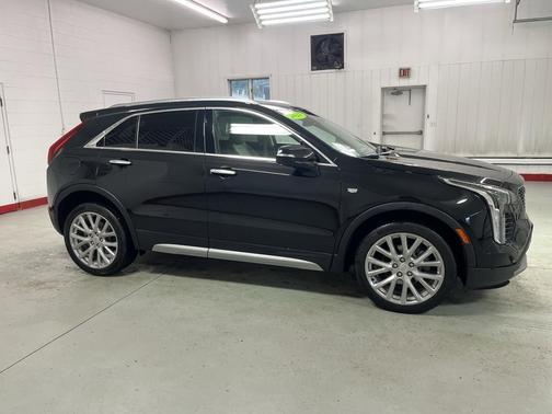 Stellar Black Metallic 2023 Cadillac XT4 Premium Luxury