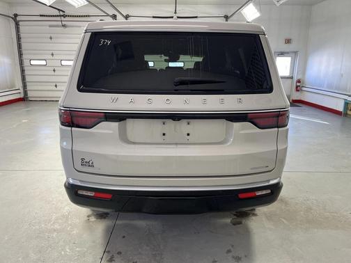 2022 Jeep Wagoneer Series I 4x4