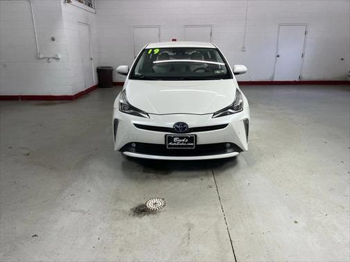 2019 Toyota Prius XLE