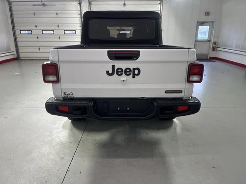 2021 Jeep Gladiator Freedom 4x4