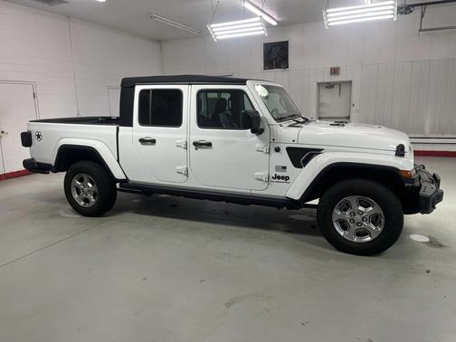 2021 Jeep Gladiator Freedom 4x4