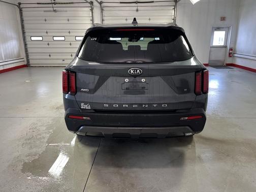 2021 Kia Sorento S