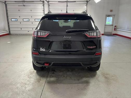 2022 Jeep Cherokee Trailhawk