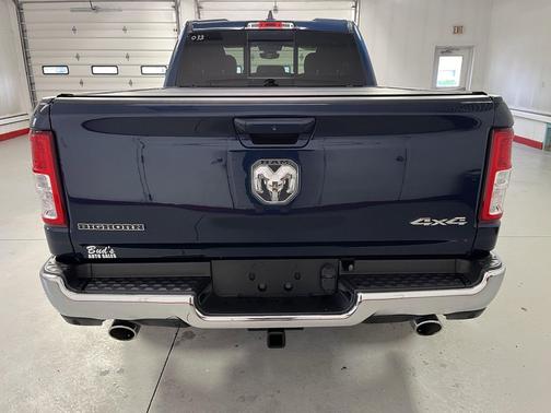 Patriot Blue Pearlcoat 2022 RAM 1500 Big Horn/Lone Star
