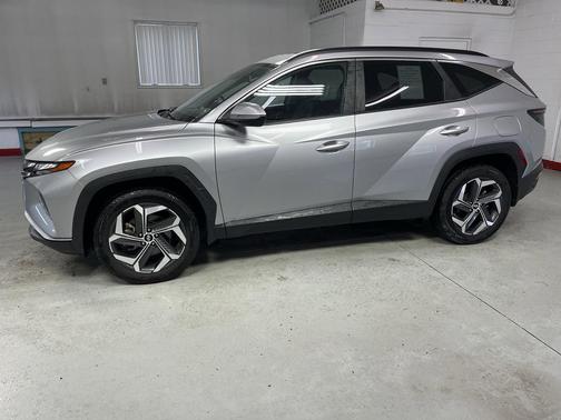 Shimmering Silver 2023 Hyundai TUCSON SEL