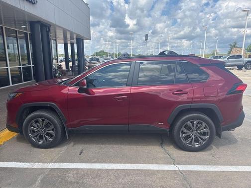 03t3 2024 Toyota RAV4 Hybrid XLE Premium