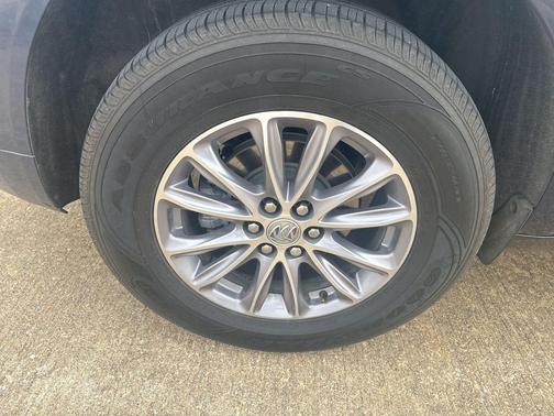 2024 Buick Enclave Essence FWD