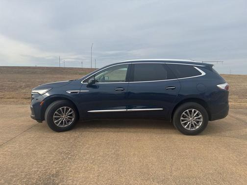 2024 Buick Enclave Essence FWD