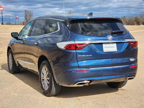 2024 Buick Enclave Essence FWD