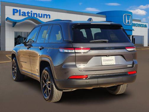 2025 Jeep Grand Cherokee Altitude