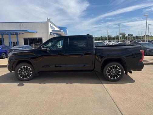 Midnight Black Metallic 2022 Toyota Tundra Platinum