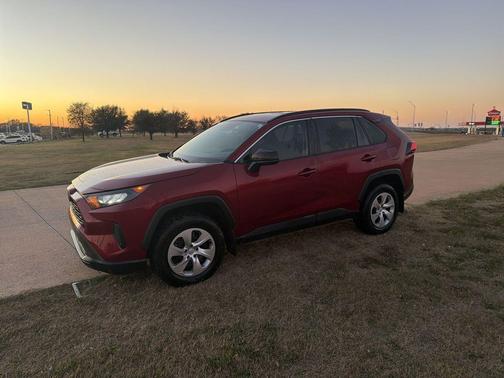 2021 Toyota RAV4 LE