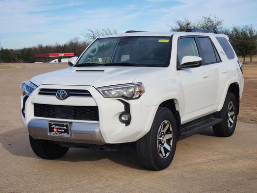 2024 Toyota 4Runner TRD Off Road