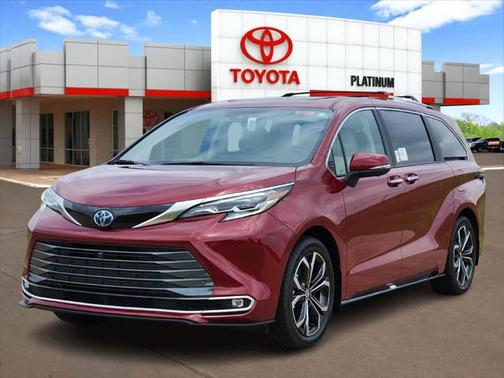 2025 Toyota Sienna Platinum 7 Passenger