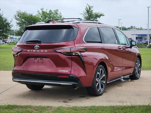 2025 Toyota Sienna Platinum 7 Passenger