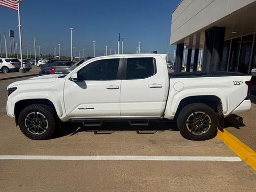 2025 Toyota Tacoma TRD Sport