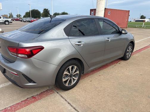 2022 Kia Rio S