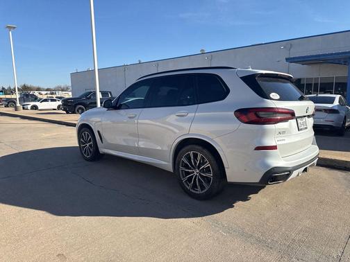 2023 BMW X5 sDrive40i