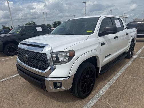 Super White 2019 Toyota Tundra SR5