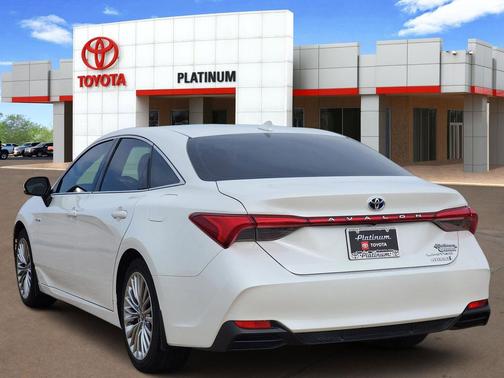 2021 Toyota Avalon Hybrid Limited
