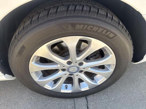 White 2017 Mercedes-Benz E-Class 4MATIC