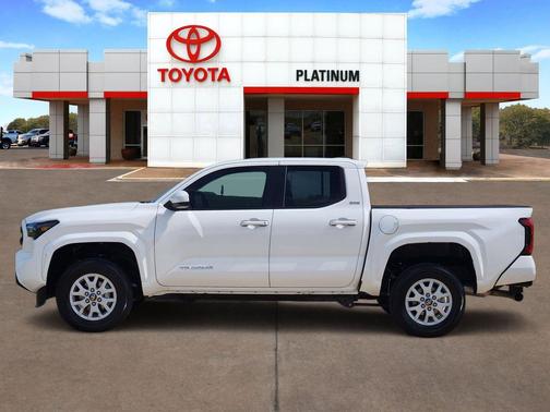 Ice 2025 Toyota Tacoma SR5