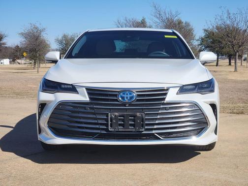 2019 Toyota Avalon Hybrid Limited