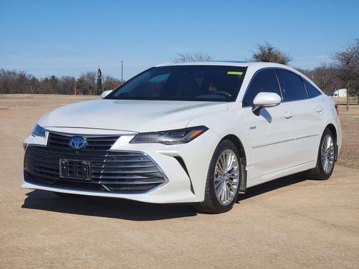 2019 Toyota Avalon Hybrid Limited