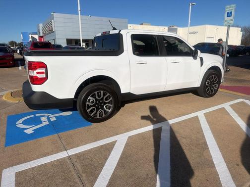 2023 Ford Maverick Lariat