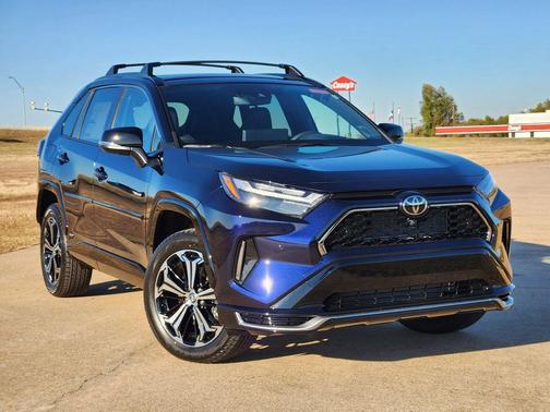 2025 Toyota RAV4 Hybrid SE