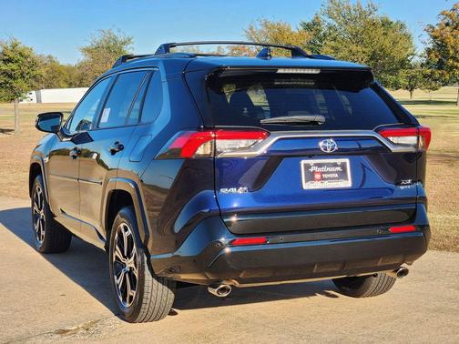 2025 Toyota RAV4 Hybrid SE