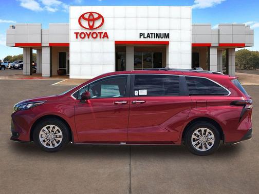 Ruby Flare Pearl 2026 Toyota Sienna XLE