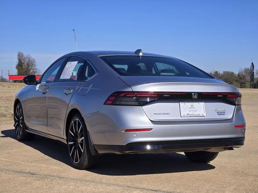 2023 Honda Accord Hybrid Touring