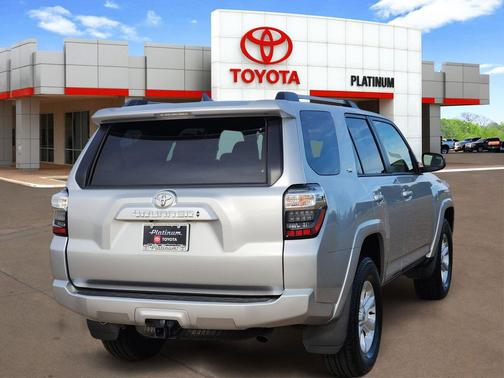 2024 Toyota 4Runner SR5