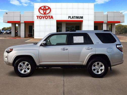 2024 Toyota 4Runner SR5