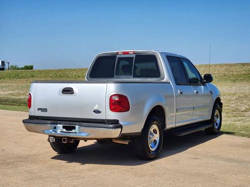 2001 Ford F-150 XLT