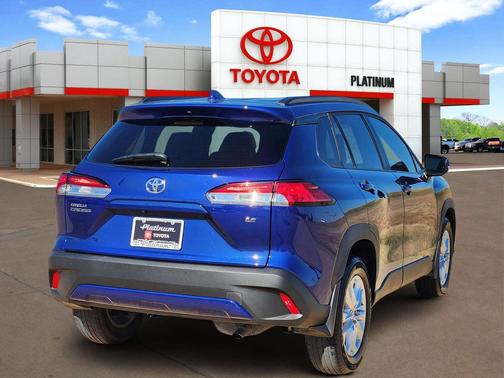 2022 Toyota Corolla Cross LE