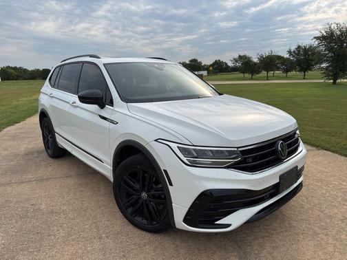 2022 Volkswagen Tiguan 2.0T SE R-Line Black 4MOTION