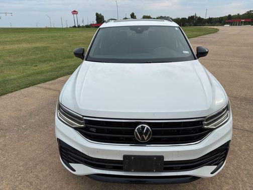 2022 Volkswagen Tiguan 2.0T SE R-Line Black 4MOTION