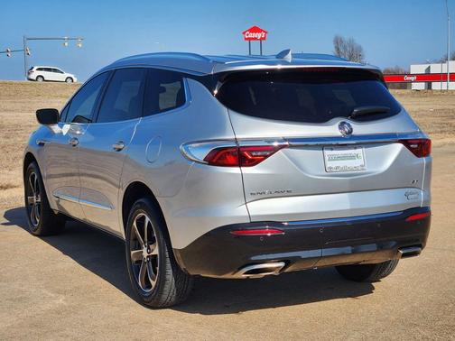 2022 Buick Enclave FWD Essence