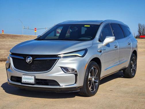 2022 Buick Enclave FWD Essence