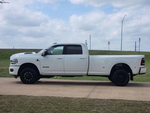 Pearl White 2023 RAM 3500 Laramie Crew Cab 4x4 8' Box