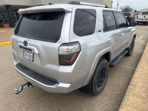 2022 Toyota 4Runner SR5
