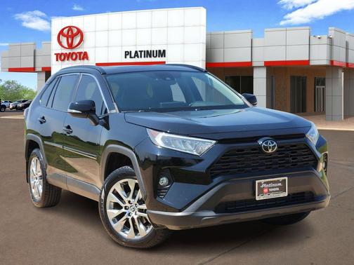 2020 Toyota RAV4 XLE Premium