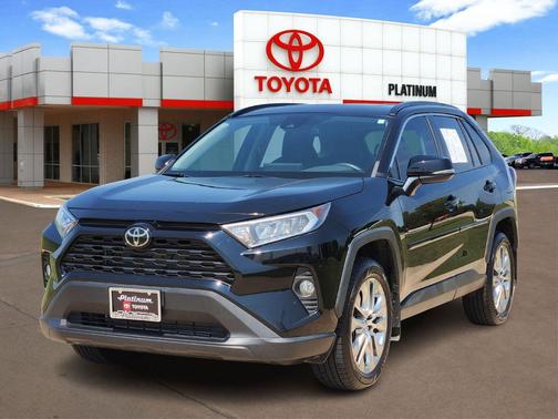 2020 Toyota RAV4 XLE Premium