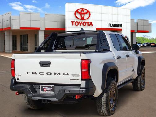 2025 Toyota Tacoma Hybrid Trailhunter