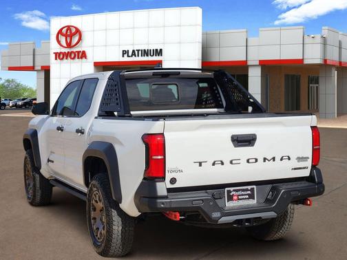 2025 Toyota Tacoma Hybrid Trailhunter