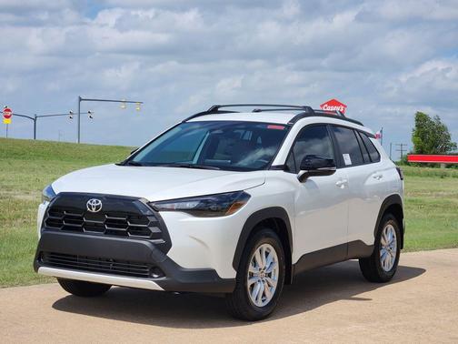 Wind Chill Pearl 2026 Toyota Corolla Cross LE