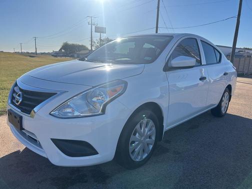 2019 Nissan Versa 1.6 S+