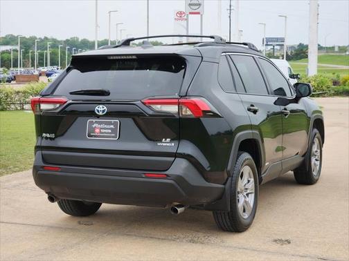 2024 Toyota RAV4 Hybrid LE